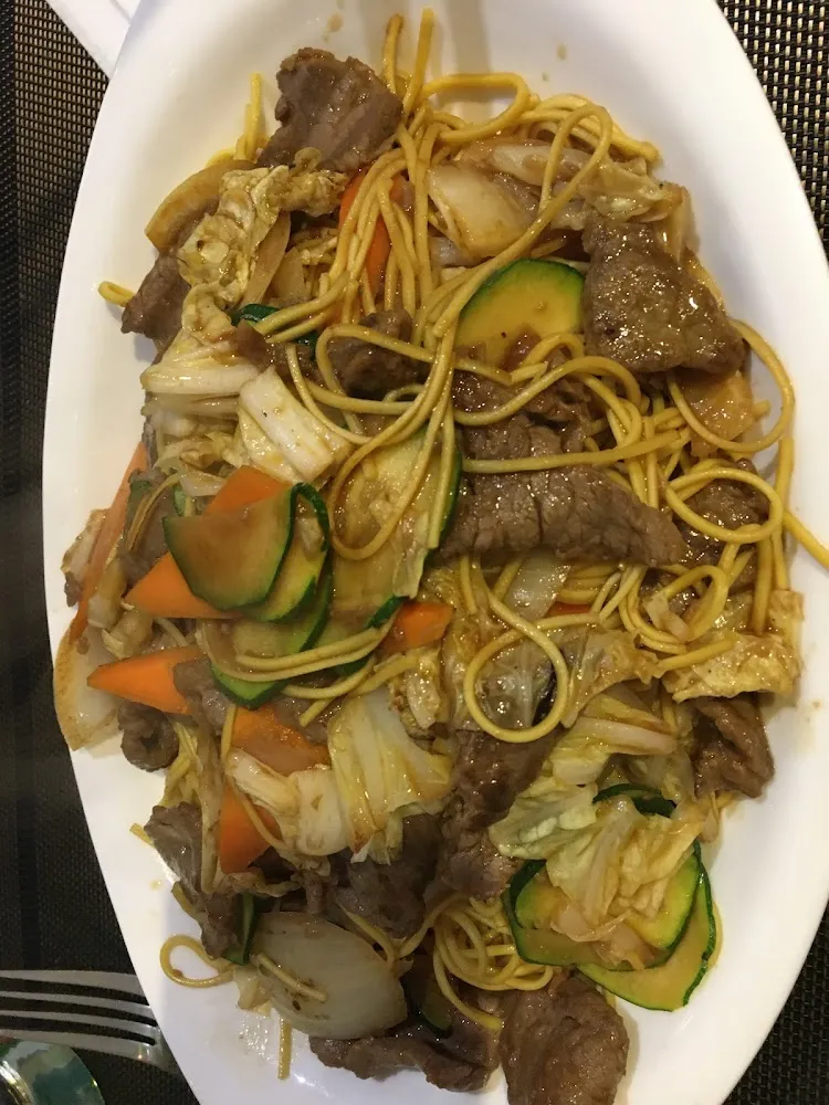 Nouilles Sautées Au Boeuf